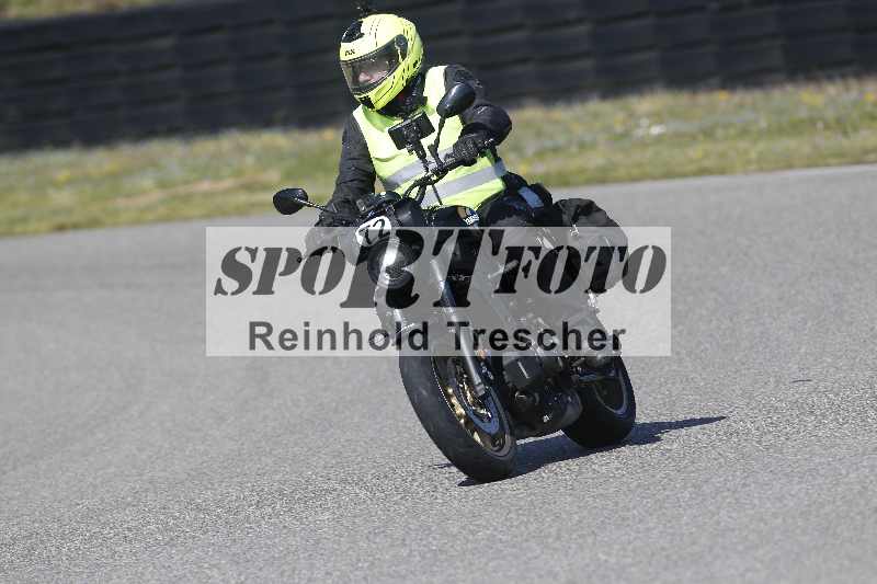 /01 02.04.2026 MAZ ADR/Gruppe gelb Gruppe gruen/72